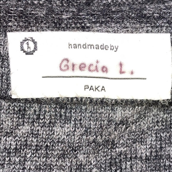 30-211006 Paka Gray Women's quarter zipper Sweater XXS EUC - Picture 10 of 10
